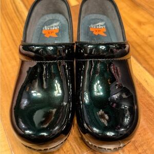 Dansko XP Professional Black Patent Clog
